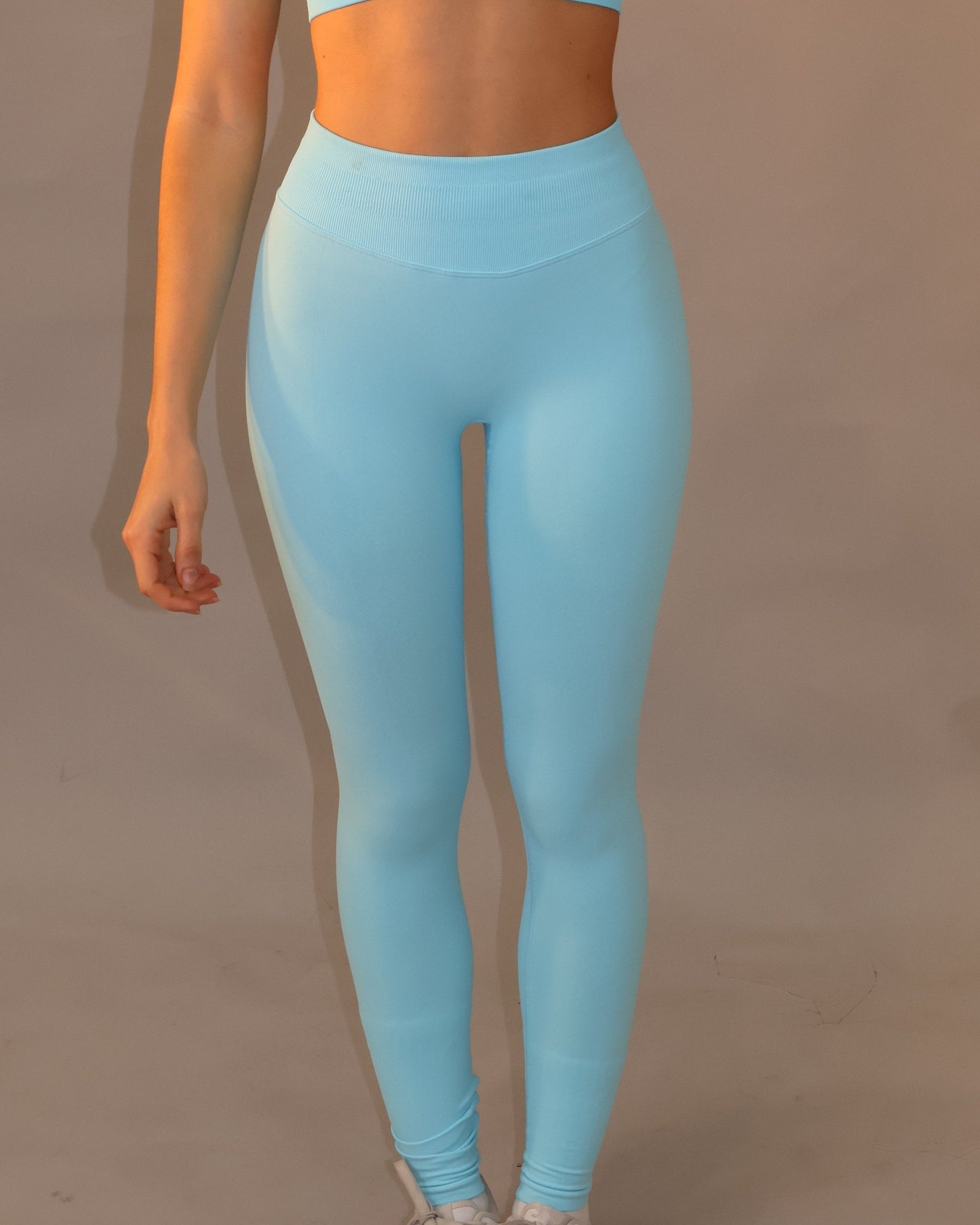 Contour Leggings - Icy Blue
